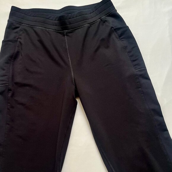 Fabletics On-The-Go Cold Weather Jogger Black Women’s Size Large - Picture 3 of 8